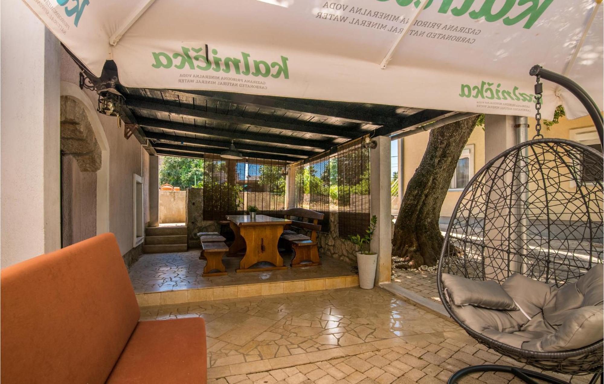 Amazing Home In Malinska Dubasnica With Wifi Luaran gambar